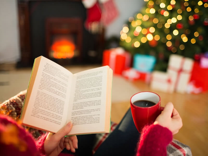 Unsere Auswahl an Büchern zum Lesen in den Weihnachtsferien!