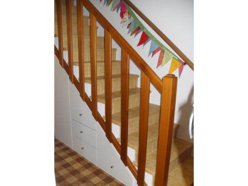 Placard sous escalier