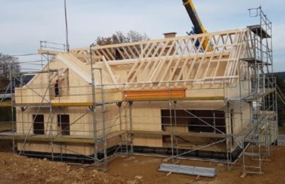 Construction de maison en bois et menuiserie