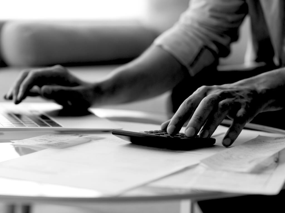 Commissaire aux comptes / à la liquidation