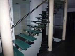 Escalier en verre