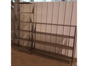 Etagère en acier