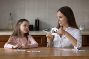 GARDE D'ENFANTS ET AIDE AUX DEVOIRS