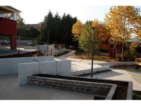 Accès de la cour d'école à Vichten