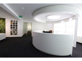 Desk d'accueil - Laqué, stratifié, vitré ou en Corian