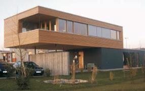 Smart Wood - Solid wood house