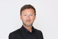M Claude Kapgen