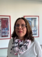 Mme Silke Houy-Foltan