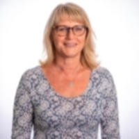 Mme Danielle Courrier