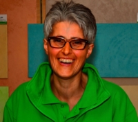 Mme Anke Hennig