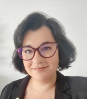 Mme Eva Carvalho de Sousa