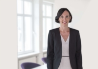 Mme Diane Durinck